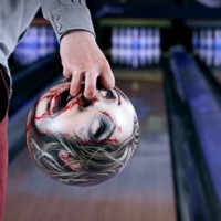 Zombie-Head-Bowling-Balls_1.jpg