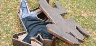 crime-scene-coffin1